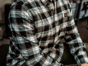 Camisa Royal Enfield Mid Rayas Gris