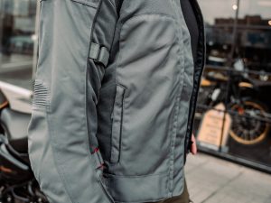 Chaquta RE Exploradora V3 Riding Gris