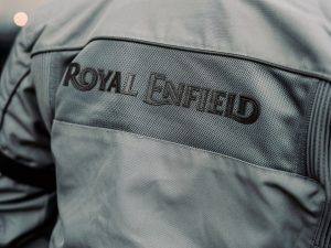 Chaquta RE Exploradora V3 Riding Gris