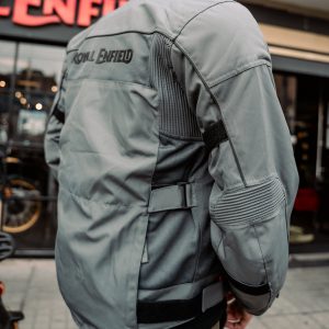 Chaquta RE Exploradora V3 Riding Gris