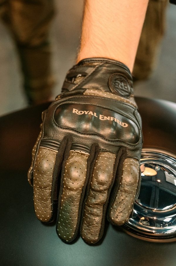 Guantes Royal Enfield Stalwart Negro Cafe