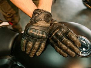 Guantes Royal Enfield Stalwart Negro Cafe