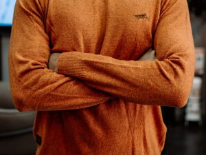 Suéter Royal Enfield Flatknit Crew Amarillo