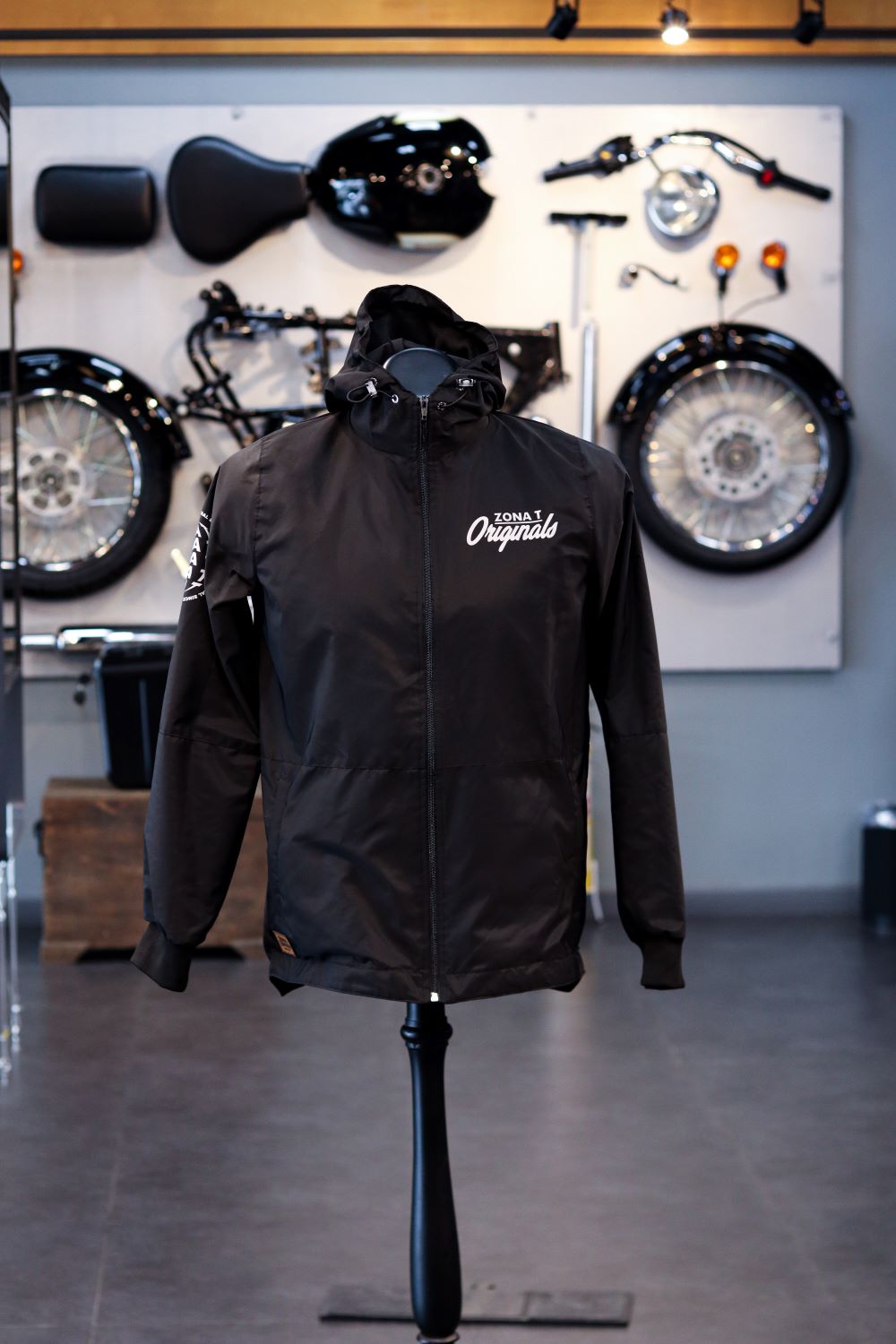 Rompevientos Zona T Originals