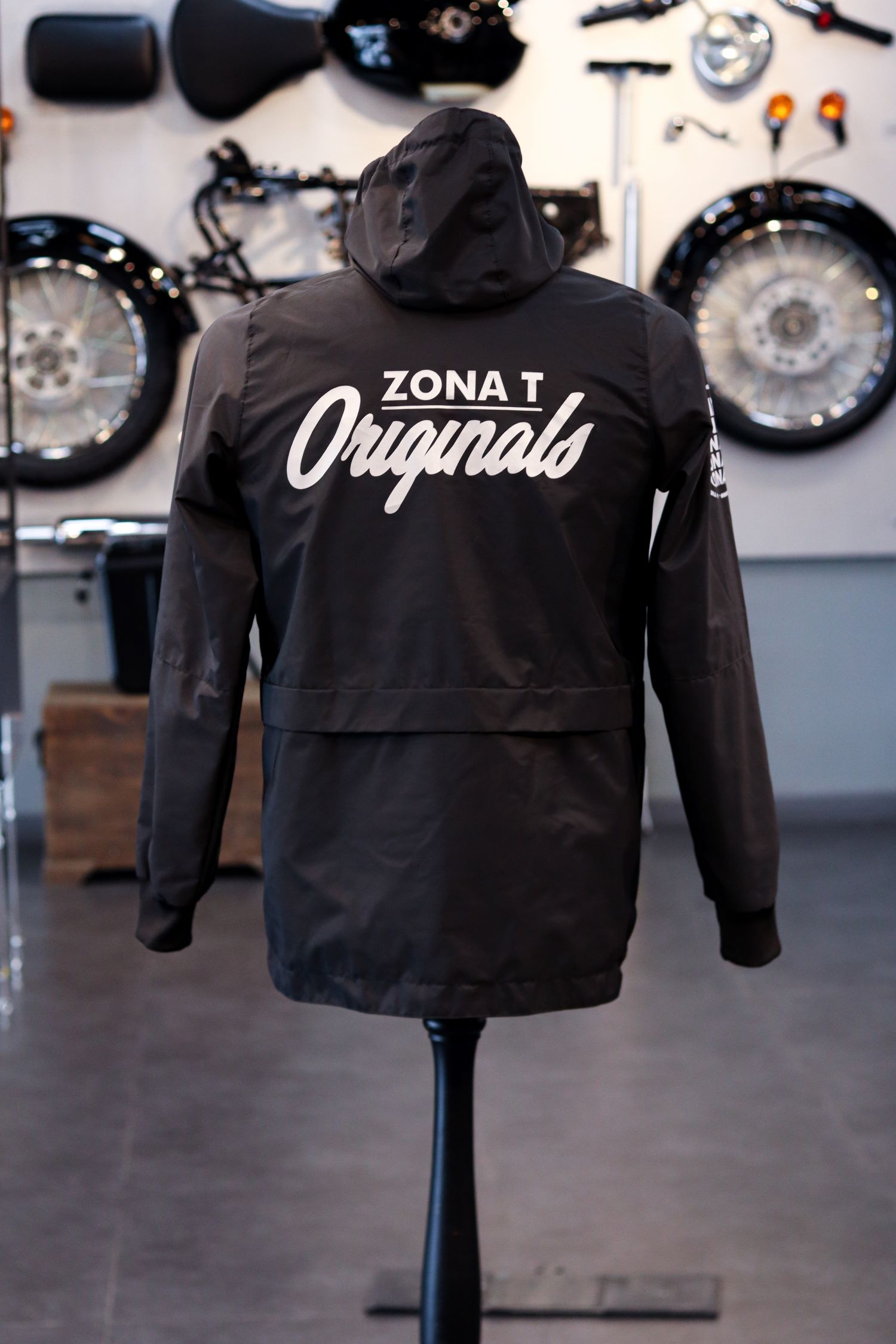 Rompevientos Zona T Originals